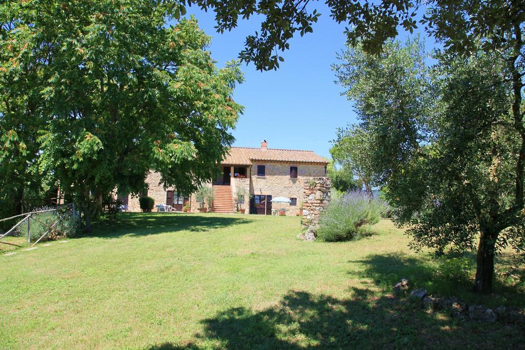 Agriturismo Podere Luchiano Amelia Luaran gambar