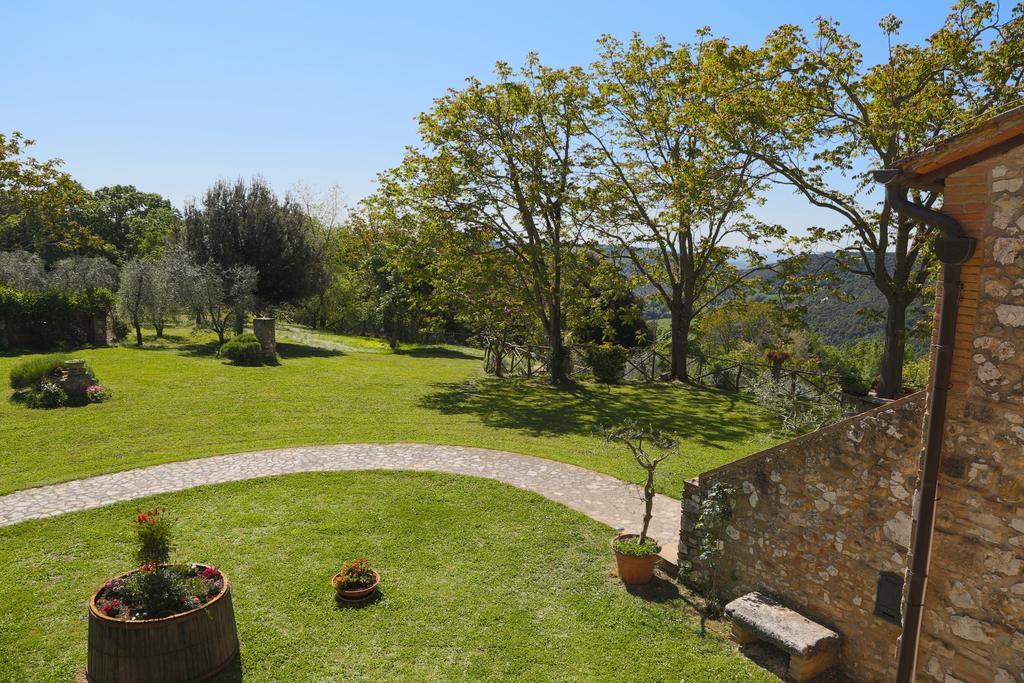 Agriturismo Podere Luchiano Amelia Luaran gambar
