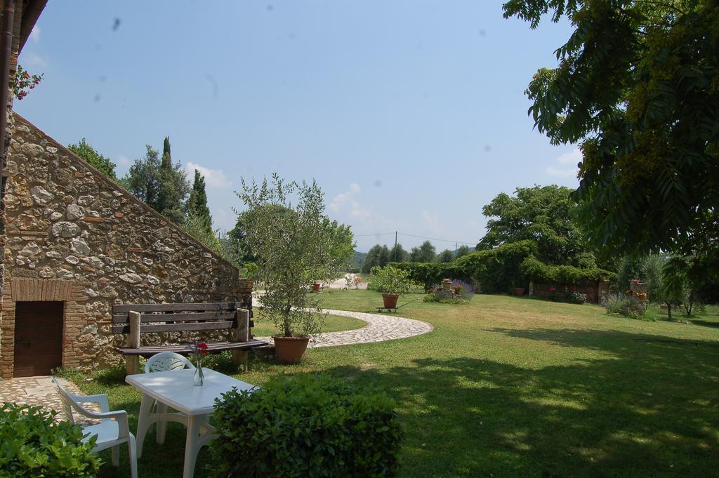 Agriturismo Podere Luchiano Amelia Luaran gambar